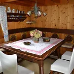 Alpehytte Ferienhaus Hollerl *